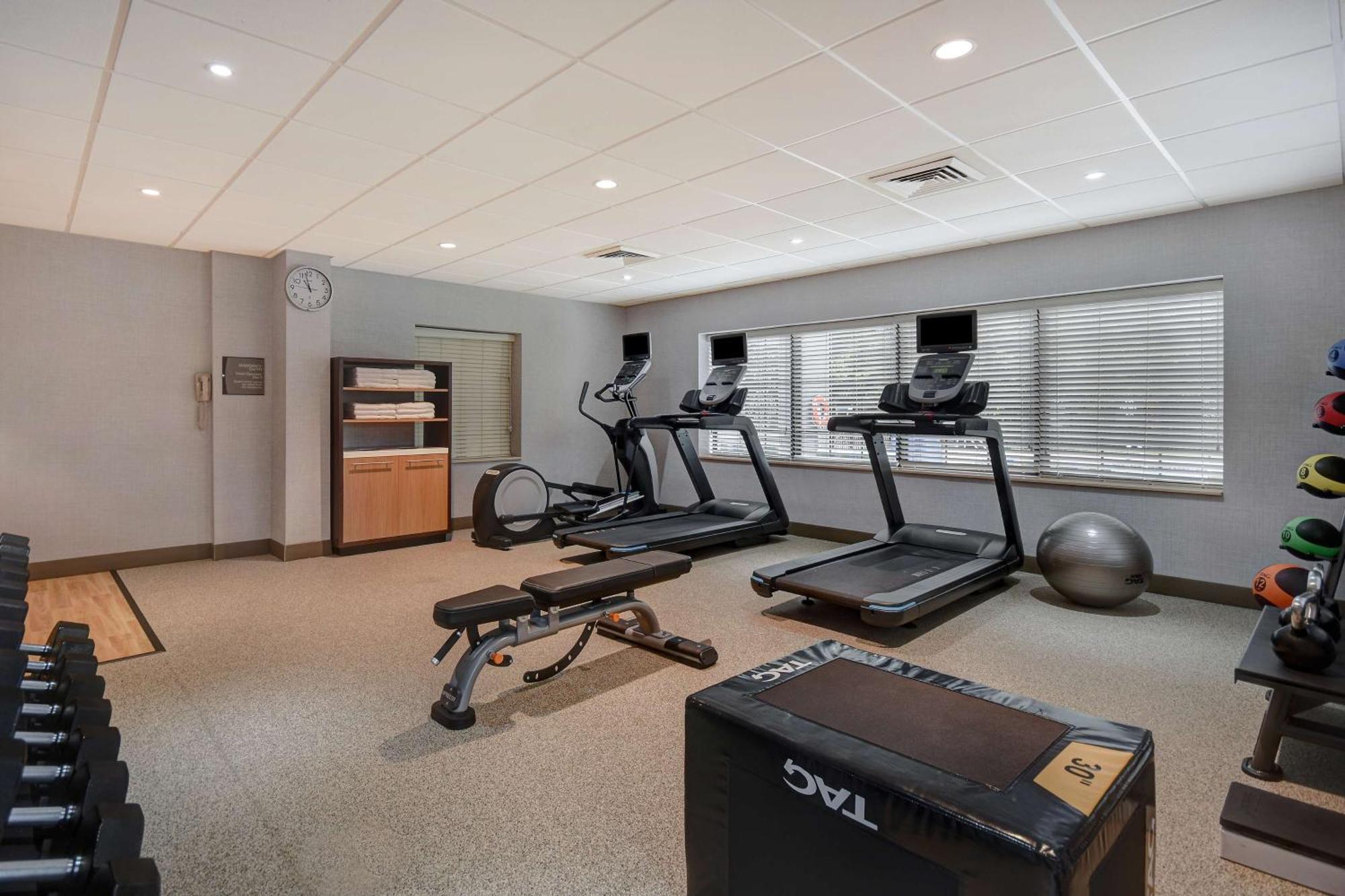 Homewood Suites Newport News - Yorktown By Hilton מראה חיצוני תמונה