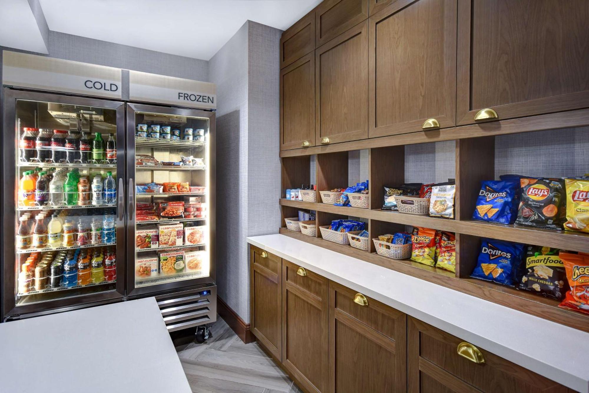Homewood Suites Newport News - Yorktown By Hilton מראה חיצוני תמונה